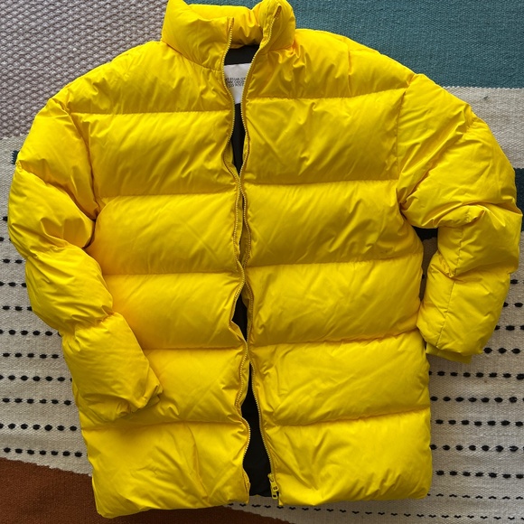Snow Fun /EUC Oversized Calvin Klein 205 W. 39th St. New York Down Coat/Jacket/M - Picture 2 of 8
